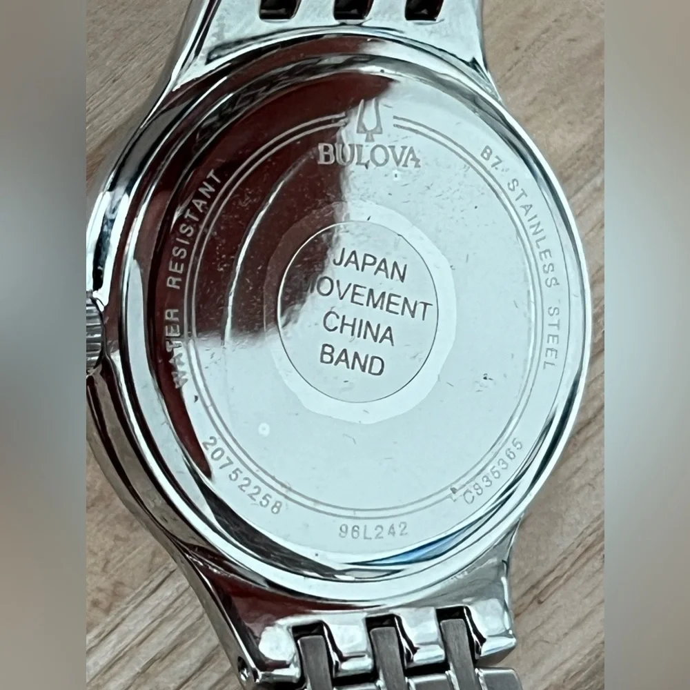 Bulova Swarovski Crystal Ladies Watch Mother of Pearl Face Gorgeous New w/o Tags